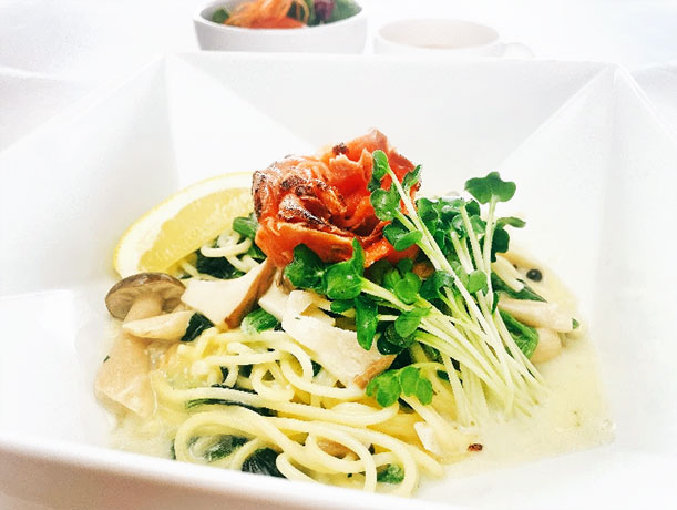 クリームパスタ